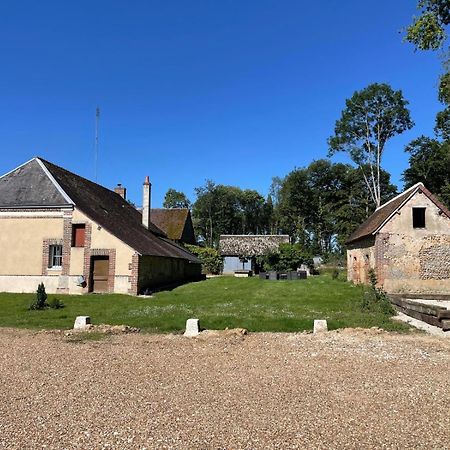 Lanneray Gite A La Ferme De Sainte Radegonde מראה חיצוני תמונה